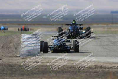 media/Oct-26-2025-CalClub SCCA (Sun) [[8ce1e69566]]/Group 3/Grapevine/